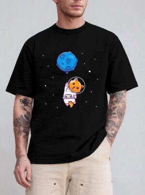 Astronaut Cat in Space Holding Planet Balloon, Cat Lover T-Shirt