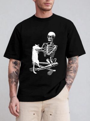 Funny Skeleton Holding A Cat Halloween T-Shirt