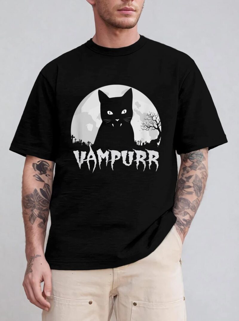 Halloween Black Cat Vampire With Full Moon - Vampurr Pun T-Shirt